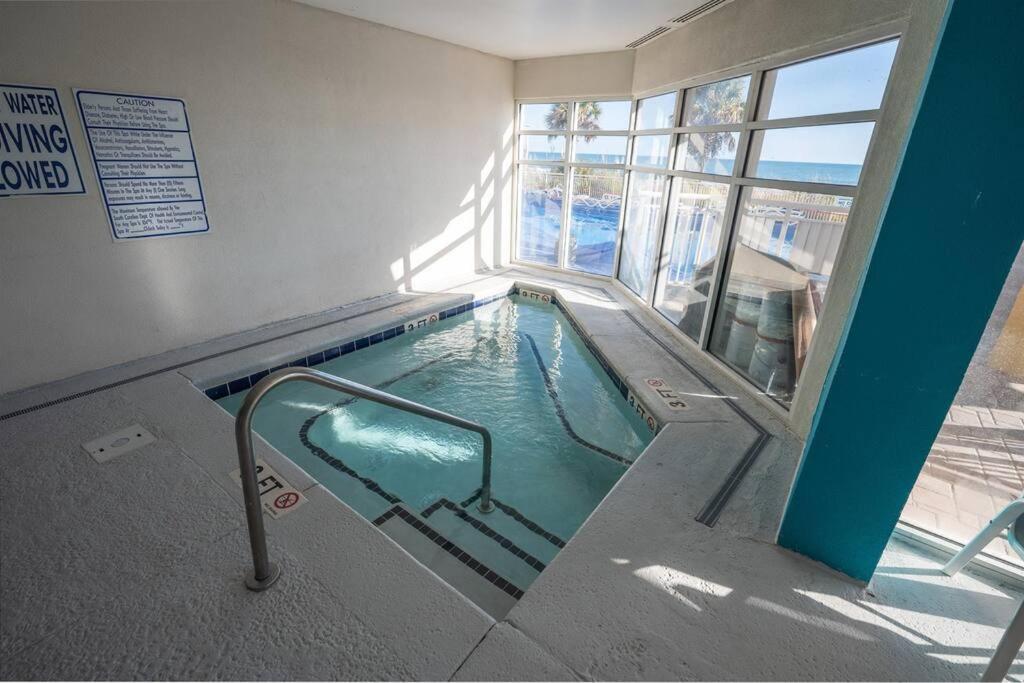 Villa Baywatch Renovated, Unobstructed Oceanfront Views! Myrtle Beach Exterior foto