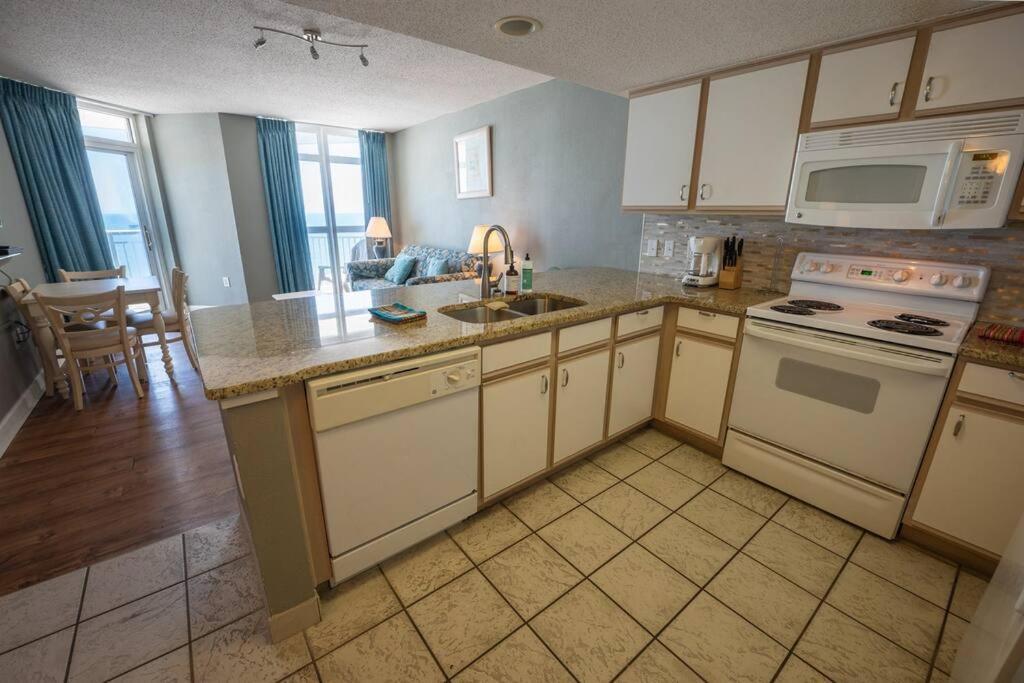 Villa Baywatch Renovated, Unobstructed Oceanfront Views! Myrtle Beach Exterior foto